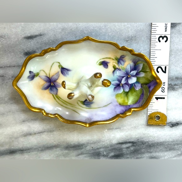 Vintage German Hand-Painted Porcelain Ring Holder w African Violets by RS - Picture 8 of 11
